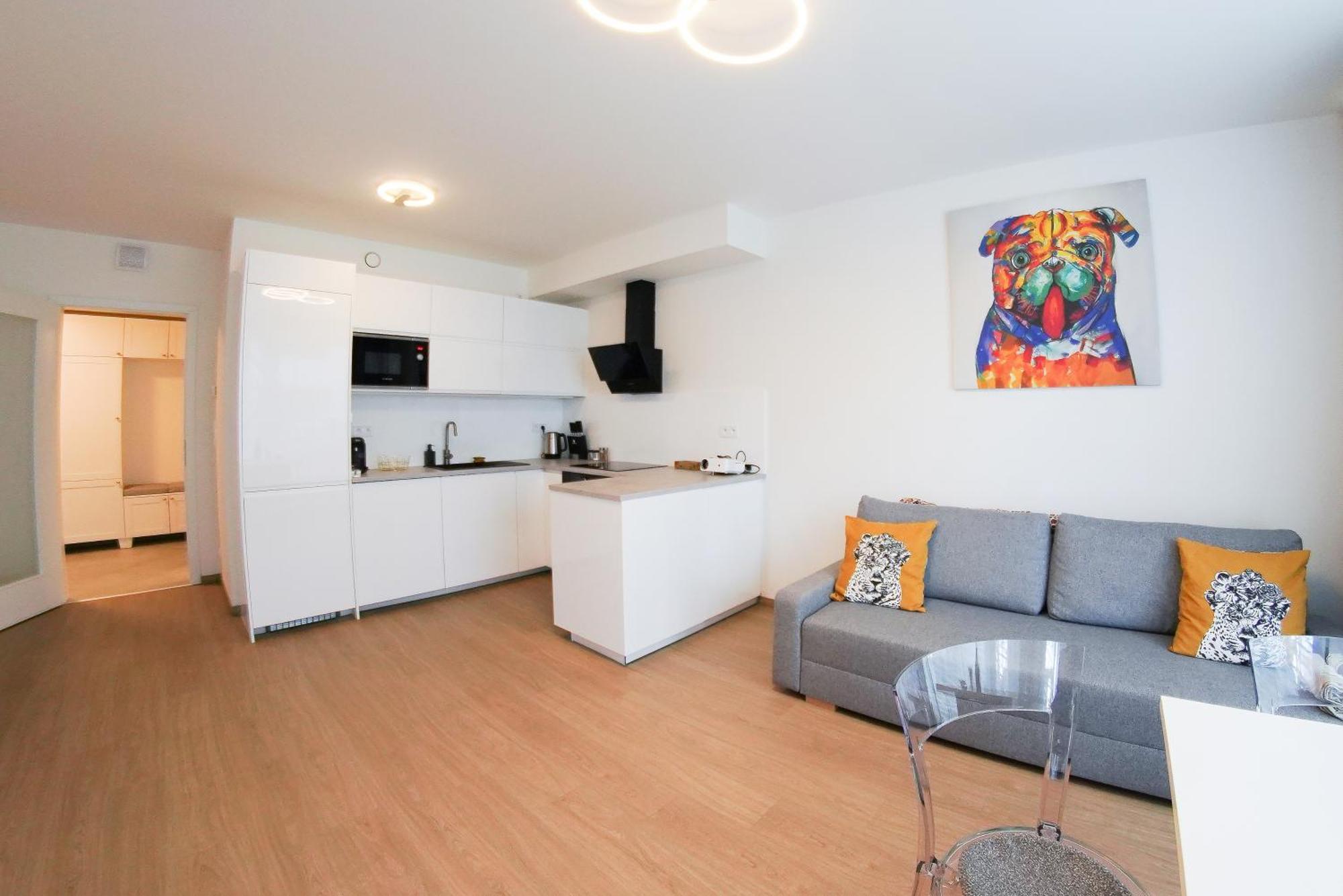 Holesovice Delight: Modern Comfort With A Twist In Prague 7 Kültér fotó